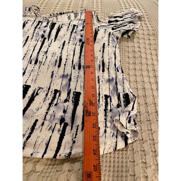 Womens Blouse ? Medium Navy Pattern Top Cold Shoulder + Stretch Short Sleeve - Picture 9 of 9